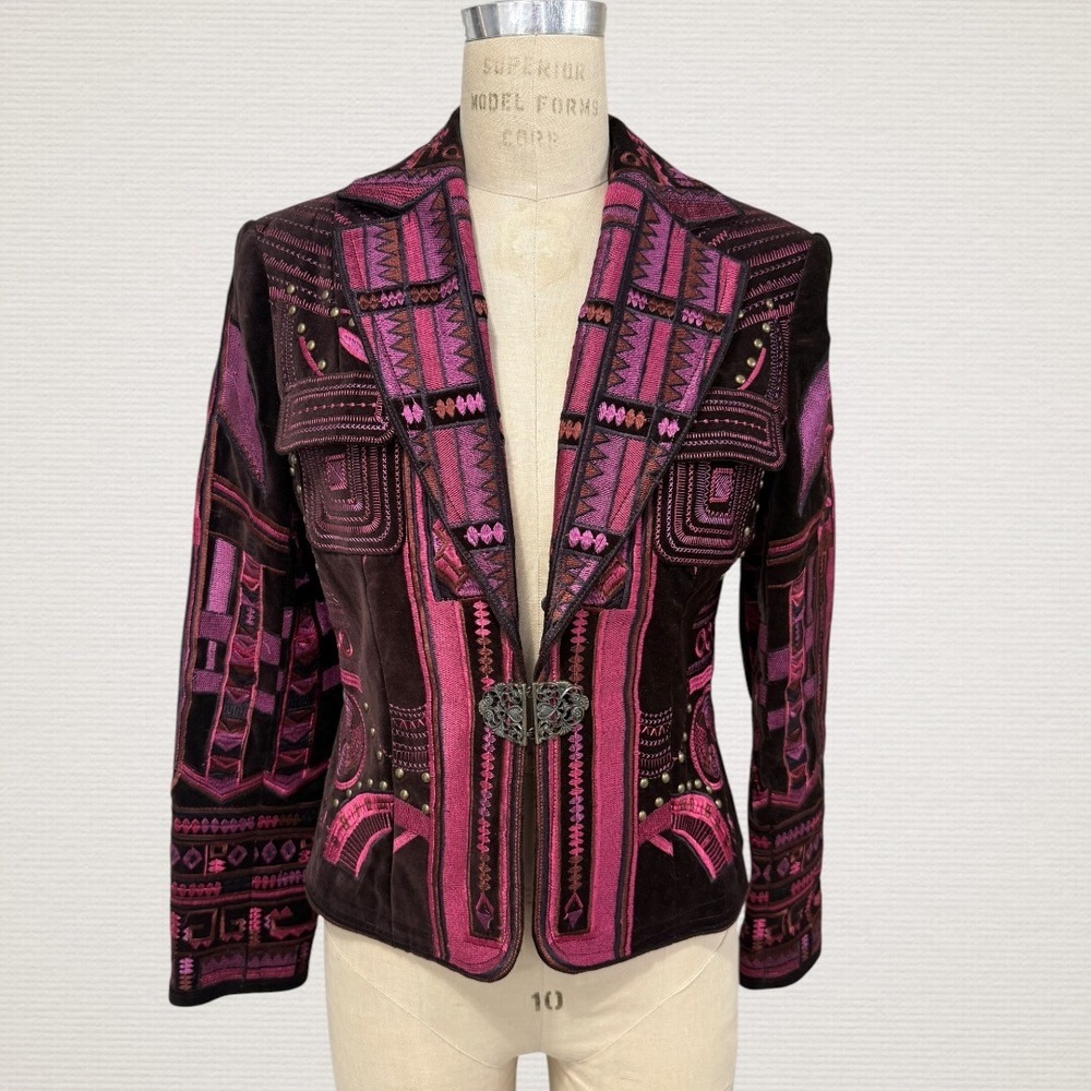 Peter Nygard Blazer Women 8 Brown Pink Velvet Embroidered Studded Metal Clasp